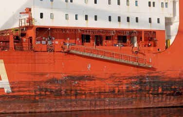 cargo vessel