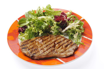 Carne e insalata