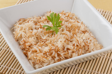 Jantar prato árabe arroz