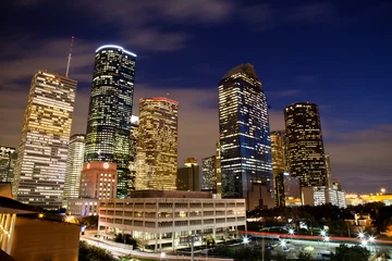 Zelfklevend Fotobehang Downtown Houston at night © oliclimb