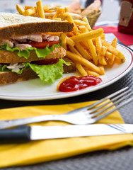 Sandwich with chicken