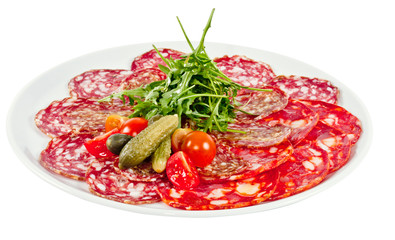 Italian sausage assorted with tomato, cucumber and ruccola