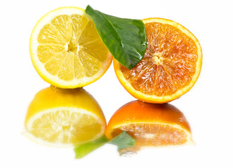 Fototapeta na wymiar fresh lemon and orange pulp