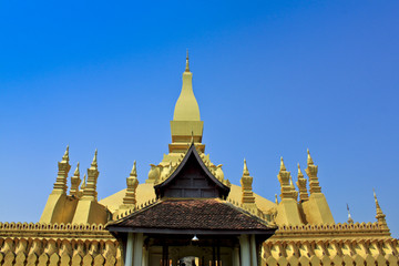 Fototapeta na wymiar Golden pagada in Wat Pha-That Luang, Vientiane, Laos.