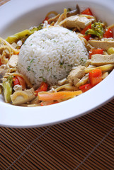 Reis mit Tofu,Gemüse und Cashews