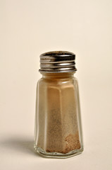 Pepper shaker