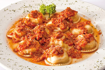 ravioles a la bolognesa