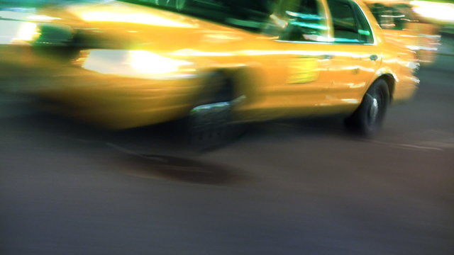 NYC Streets, Taxis, Traffic & People