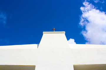 Fototapeta na wymiar Little Cross on the El Campesio monument ( Lanzarote Island )