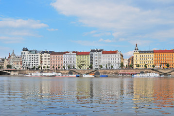 Fototapeta na wymiar Praga. Piękne nabrzeże Wełtawy