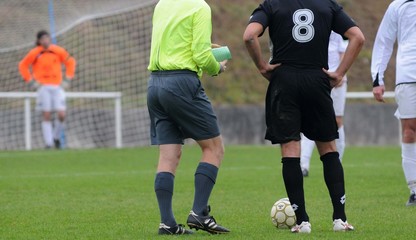 arbitrage au football