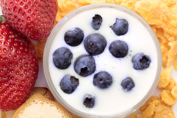 Berry fruits with yogurt