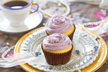 Violet cupcake