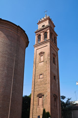 Fototapeta na wymiar St Benedetto Belltower Church. Ferrara. Emilia-Romagna. Włochy.
