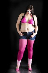 XXL-Model in Pink als Göre