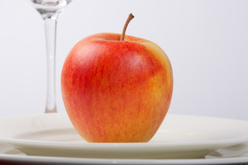 plate and apple