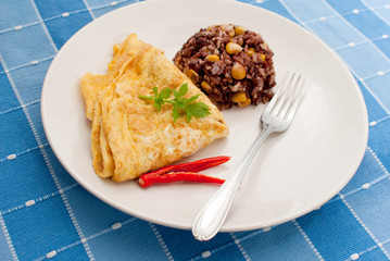Omlete with rice