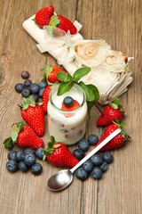 Yogurt ai frutti di bosco