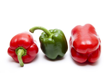 Grüne und rote Paprika