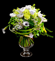 bouquet of calla lilias and roses