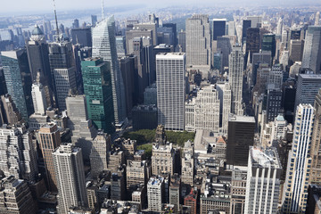 Fototapeta na wymiar new york: cityscape viewed from top of empire state building
