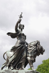 Angel of Justice - one of Victoria Memorial statues, London, UK - obrazy, fototapety, plakaty