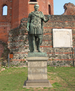 Julius Caesar statue