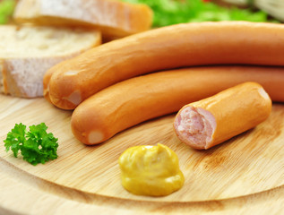Wienerwurst mit Senf