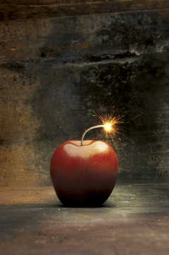 Explosive Apple