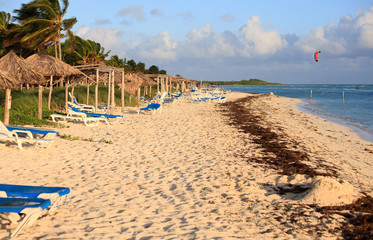 Fototapeta na wymiar Beach of Hotel Sol Cayo Guillermo. Atlantic Ocean. Cuba.