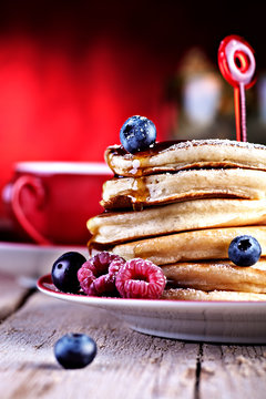 pancakes with raspberries