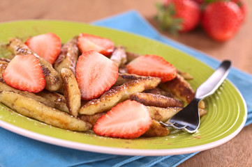 Schupfnudeln (Swabian potato noodles) with strawberries