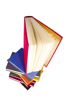 libros aislados en fondo blanco