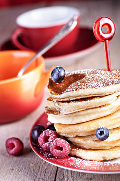 pancakes with raspberries