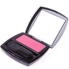 compact blush with brush