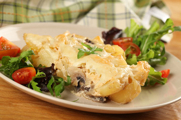 Potato gratin with mushrooms