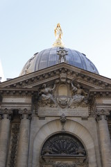 Fototapeta na wymiar Chapelle Notre-Dame-de-Consolation à Paris