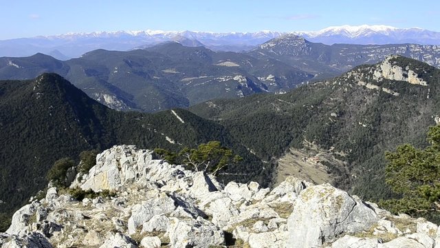 monta&ntilde;as