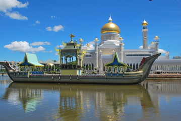 Sultan Omar Ali Saifuddin Mosque