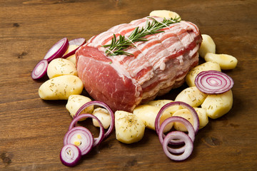 arrosto con patate e cipolle