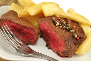 Steak mit Pommes