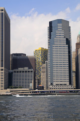 Fototapeta na wymiar Manhattan widziany z East River, New York, USA