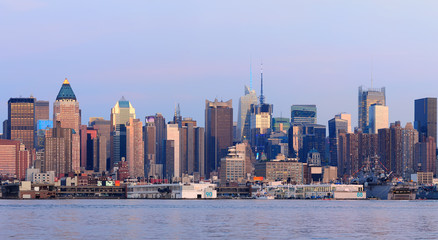 Fototapeta na wymiar New York City Manhattan sunset panorama