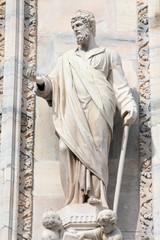 Obraz premium Saint Justin statue in Milan Cathedral