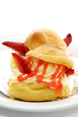 Strawberry Chou Cream