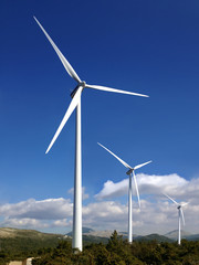 wind turbines alternative power resources