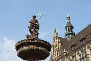 Fototapeta na wymiar Wuppertal, Fontanna Neptuna w Elberfeld ratusza