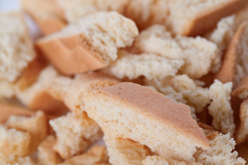 Cracked biscuits