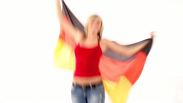 Blonde Frau als Deutschlandfan