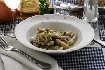 Stew of frogs 炖青蛙 Rane in guazzetto